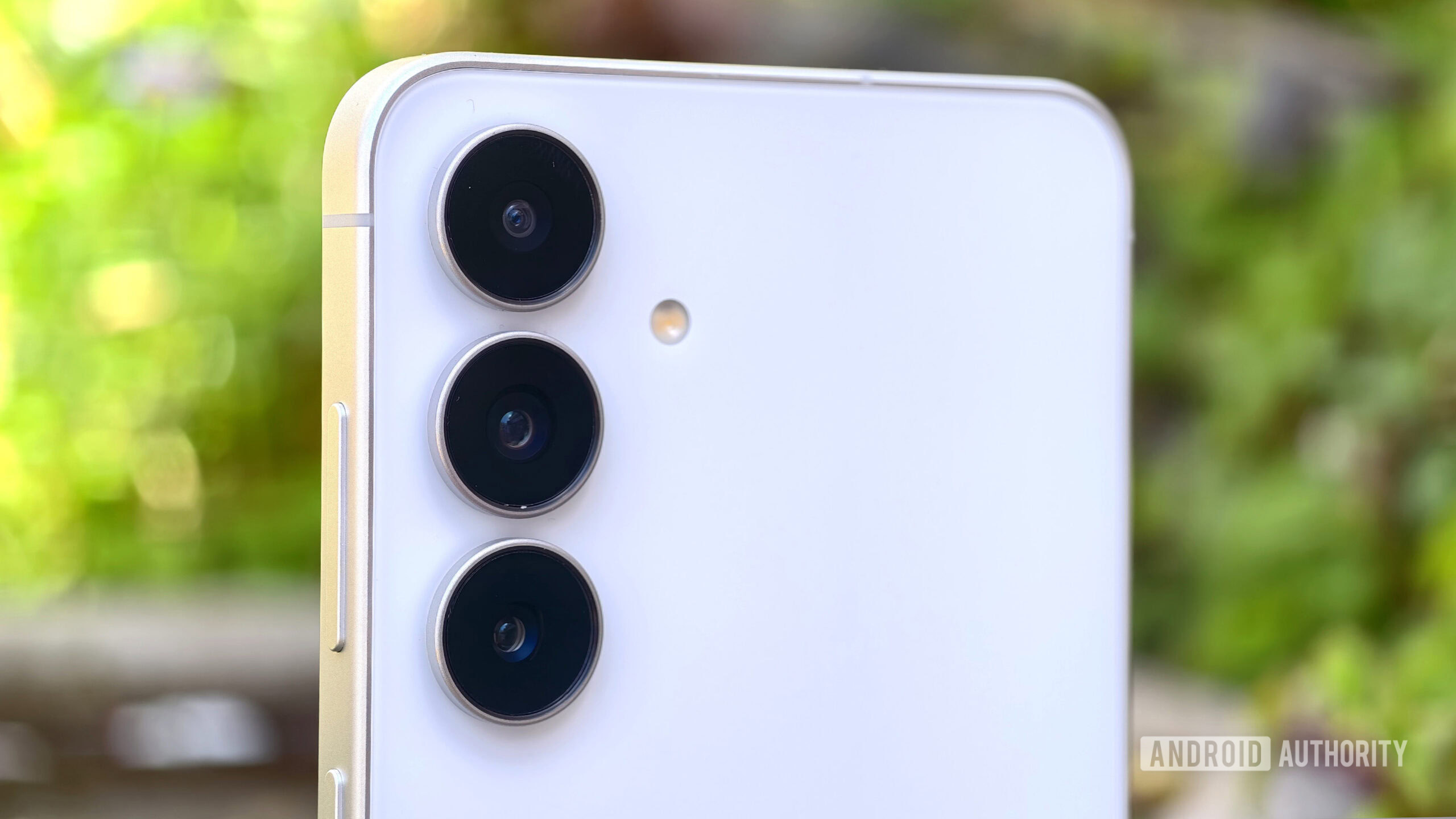 Galaxy S26 FE: trapelano quasi tutte le specifiche