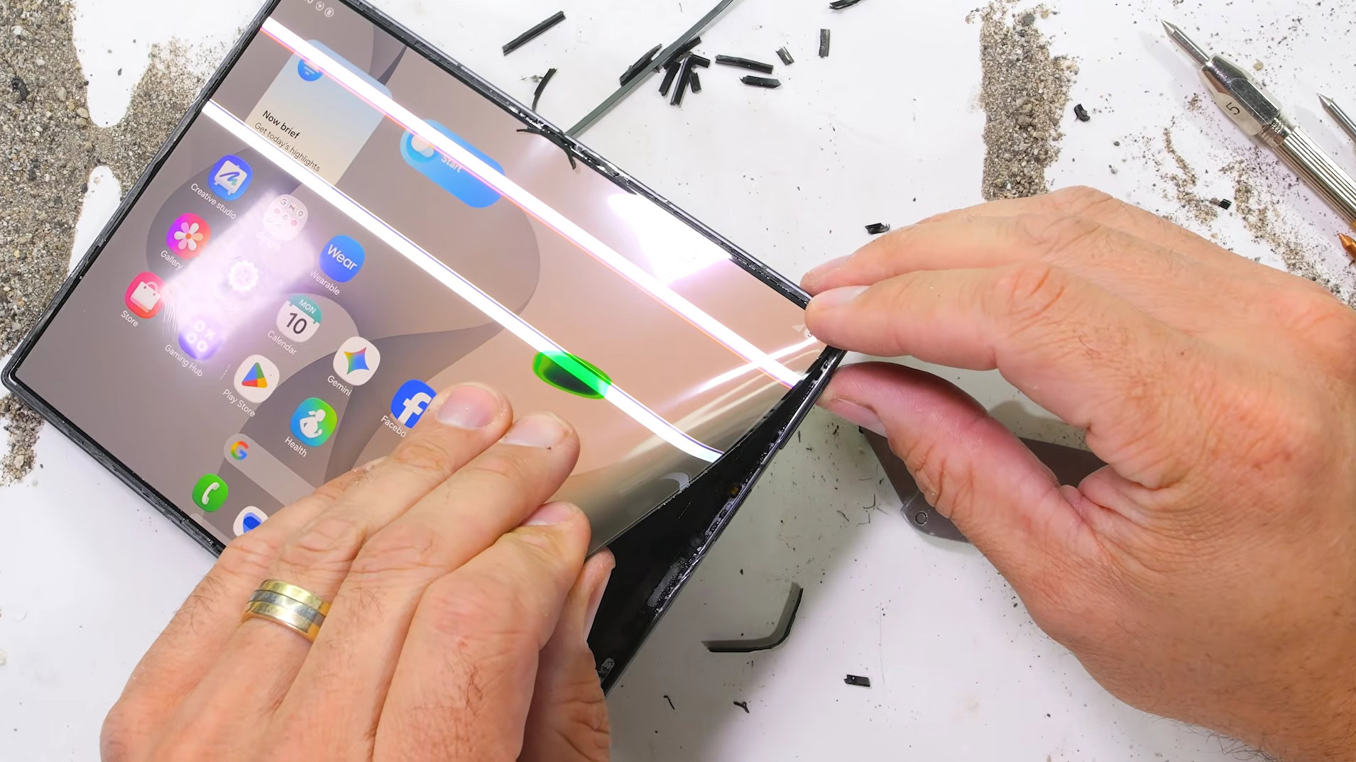Galaxy Z Fold 8 supera il bend test, ma restano dubbi