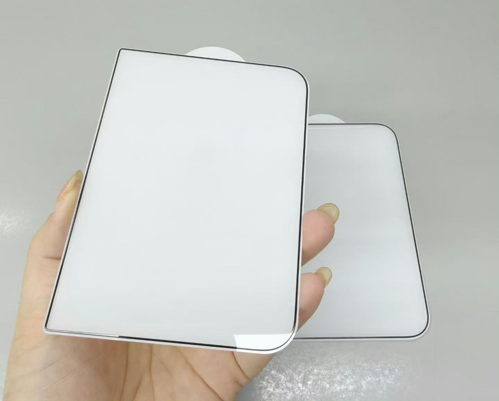 iPhone Ultra, il design svela il suo lato nascosto