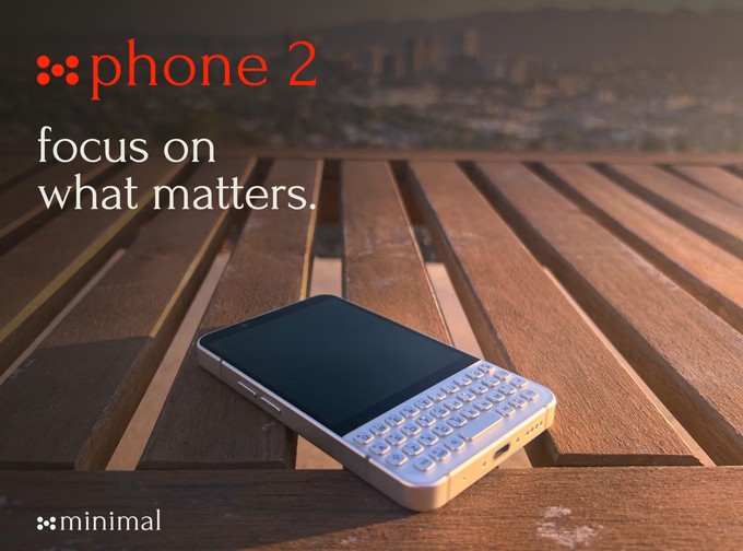 Minimal Phone 2: tastiera QWERTY, Dimensity 8300 e display 90Hz