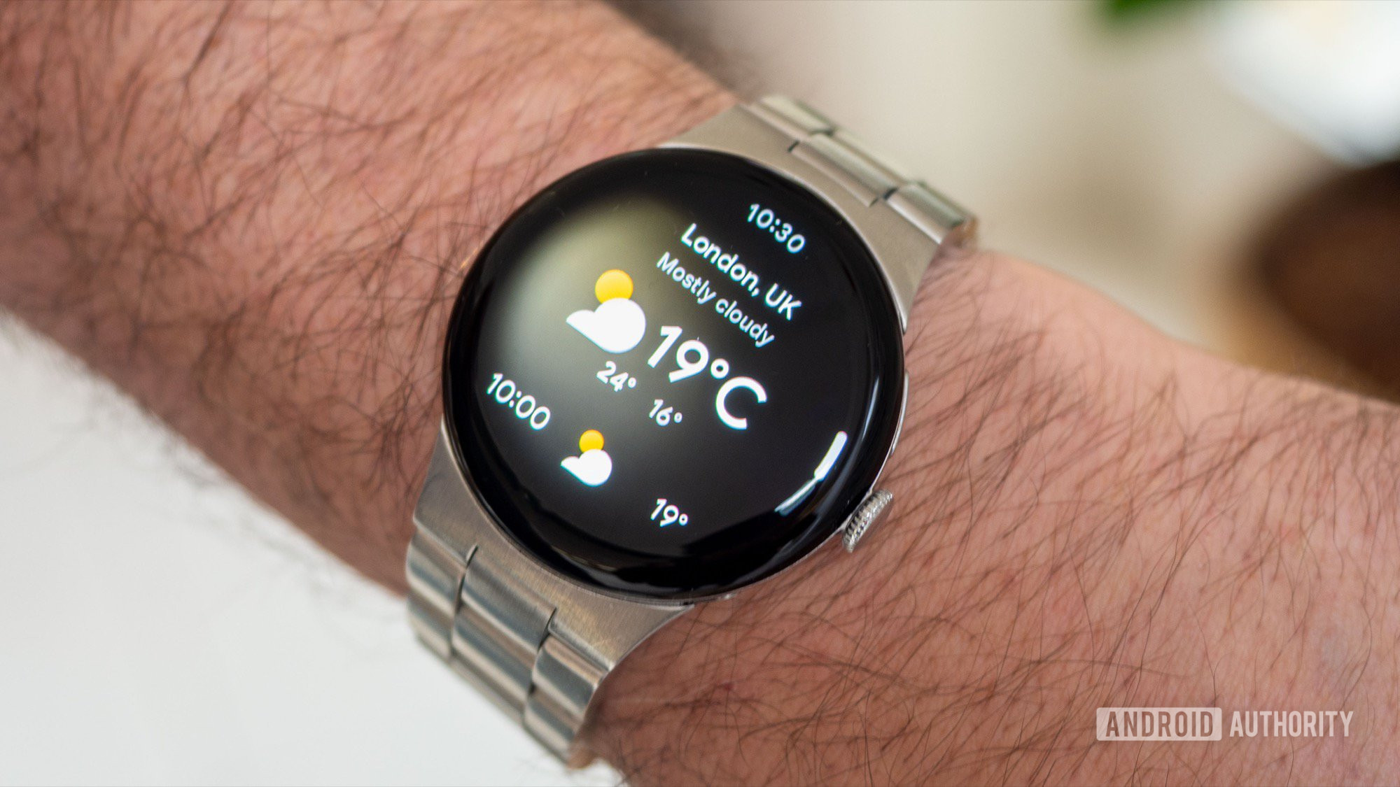 Pixel Watch: nuove icone per Orologio e Cronometro su Wear OS