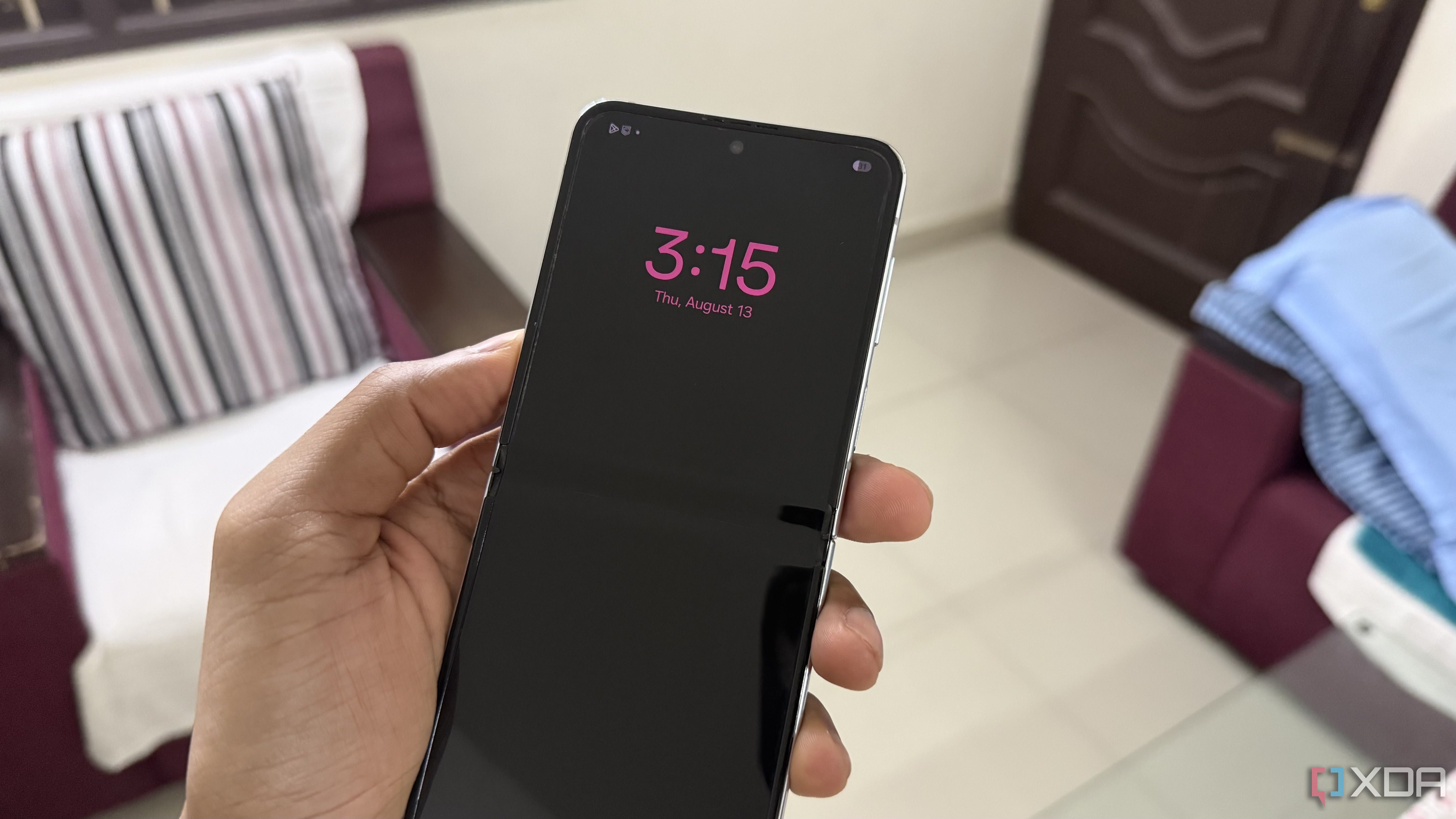 Galaxy Z Flip 5: 4 funzioni Samsung disattivate per durare di più