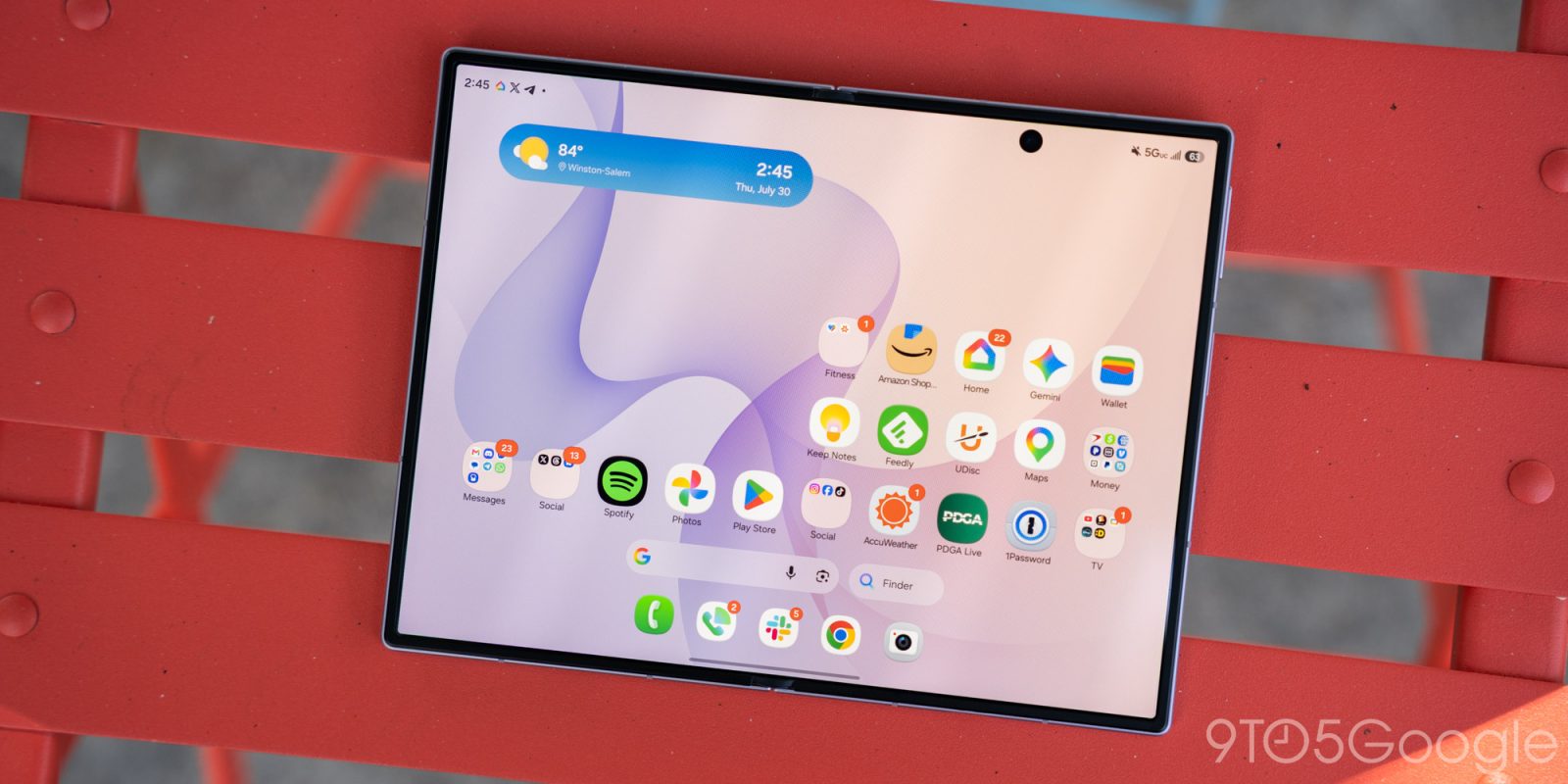 Galaxy Z Fold 9: Samsung prepara un secondo modello più largo per i video