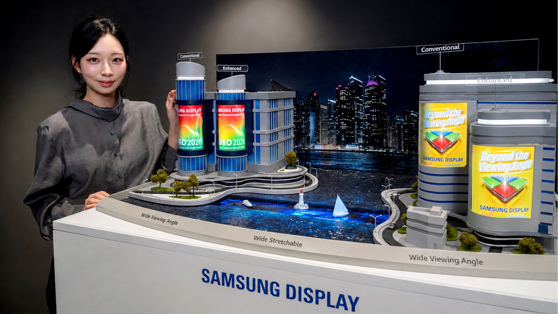 Samsung svela schermo OLED pieghevole 7.6 pollici con angoli di visione più ampi